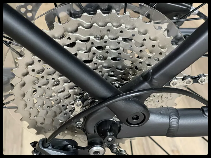 Giant Explore E+ 1 625 GTS Medium Gunmetal Black 2021-4